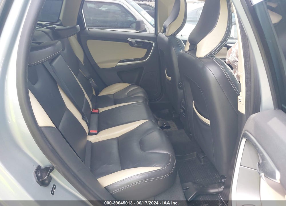 2011 VOLVO XC60 T6/T6 R-DESIGN VIN: YV4902DZ7B2161784