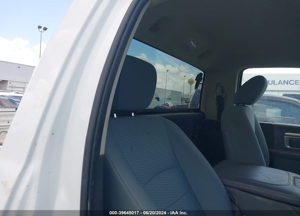 2019 RAM 1500 CLASSIC VIN: 3C6JR7ATXKG505223
