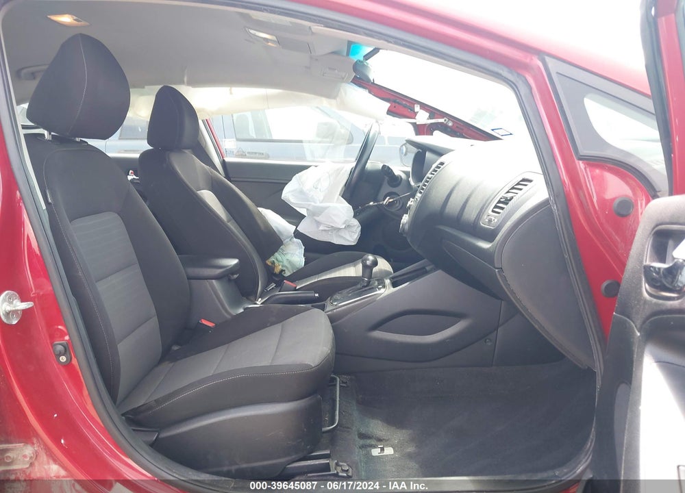 2018 KIA FORTE S VIN: 3KPFL4A78JE243097