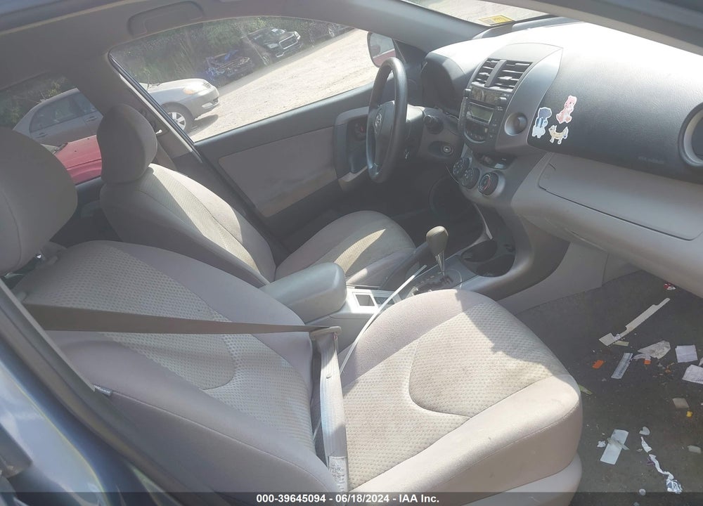 2008 TOYOTA RAV4 VIN: JTMBD33V886070182