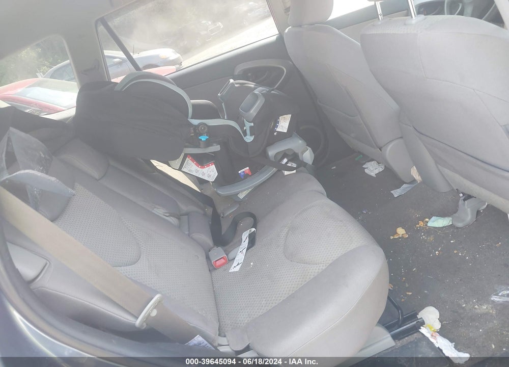 2008 TOYOTA RAV4 VIN: JTMBD33V886070182