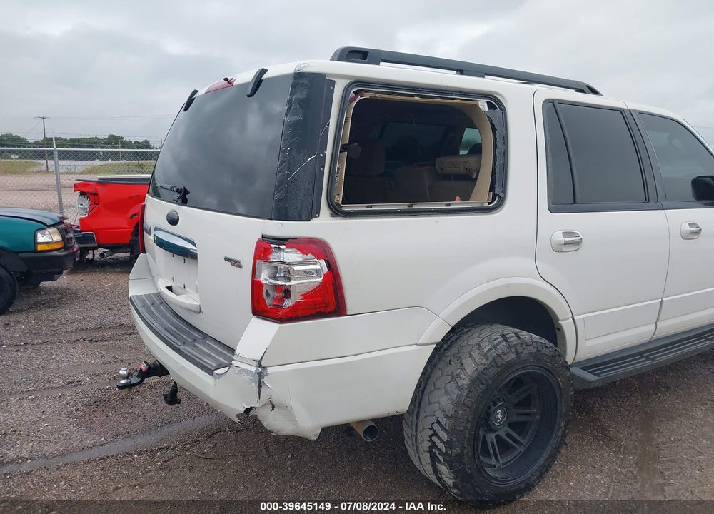 2008 FORD EXPEDITION XLT VIN: 1FMFU15588LA23668