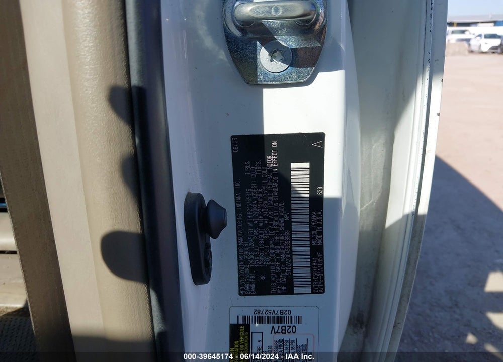 2005 TOYOTA SIENNA LE VIN: 5TDZA23C45S358969