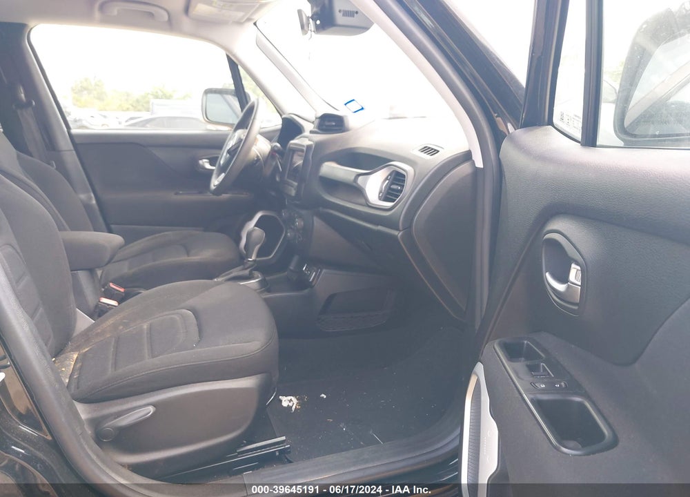 2018 JEEP RENEGADE LATITUDE FWD VIN: ZACCJABB0JPH70404