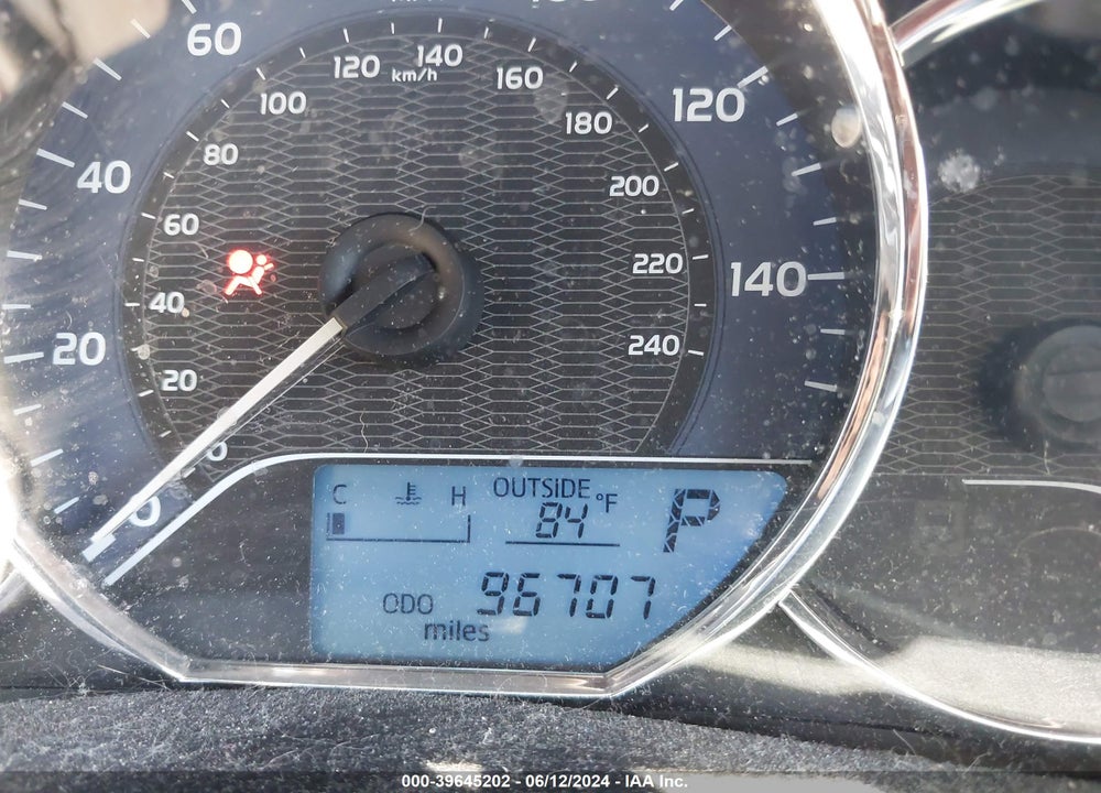 2015 TOYOTA COROLLA LE VIN: 5YFBURHE3FP210589