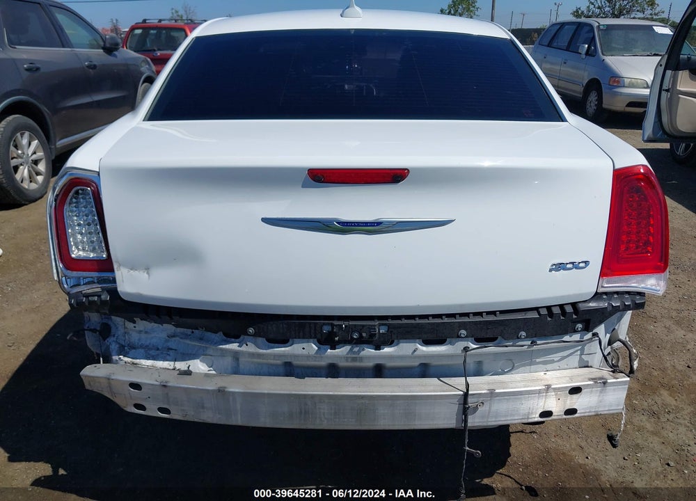 2019 CHRYSLER 300 LIMITED VIN: 2C3CCAEG7KH568619