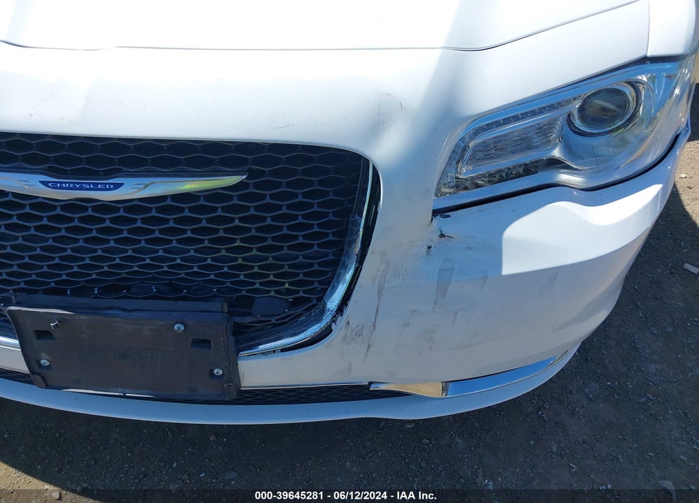 2019 CHRYSLER 300 LIMITED VIN: 2C3CCAEG7KH568619