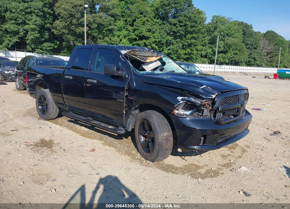 2019 RAM 1500 CLASSIC EXPRESS QUAD CAB 4X4 6'4 BOX VIN: 1C6RR7FT8KS522560