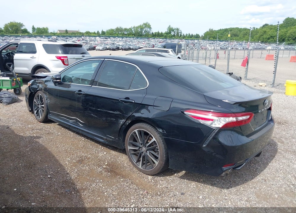 2018 TOYOTA CAMRY XSE VIN: 4T1B61HK5JU035724