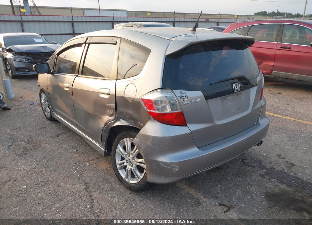 2010 HONDA FIT SPORT VIN: JHMGE8H4XAS028432