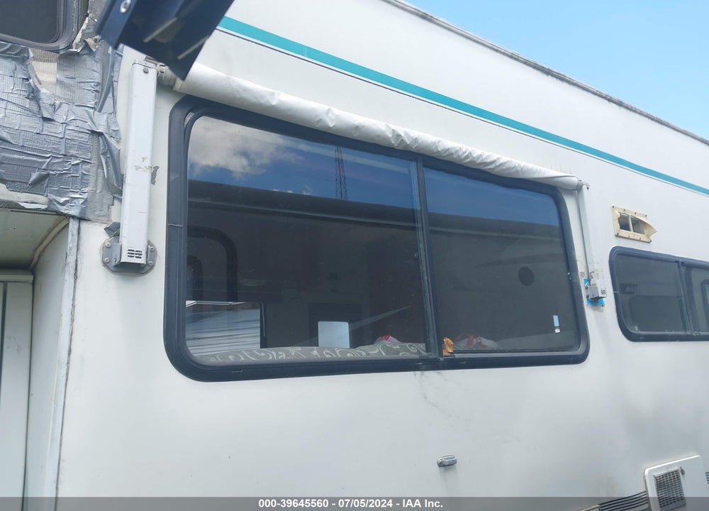 1997 FORD ECONOLINE E450 SUPER DUTY CUTWY  RV VIN: 1FDLE40S8VHA49703