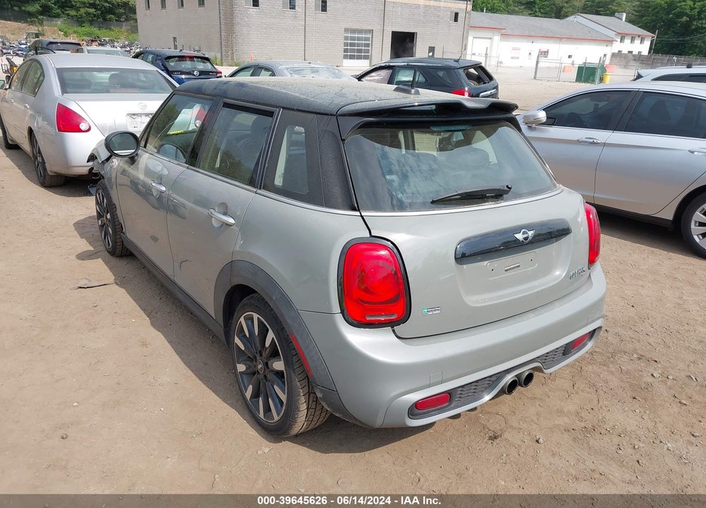 2016 MINI HARDTOP COOPER S VIN: WMWXU3C59G2B63188