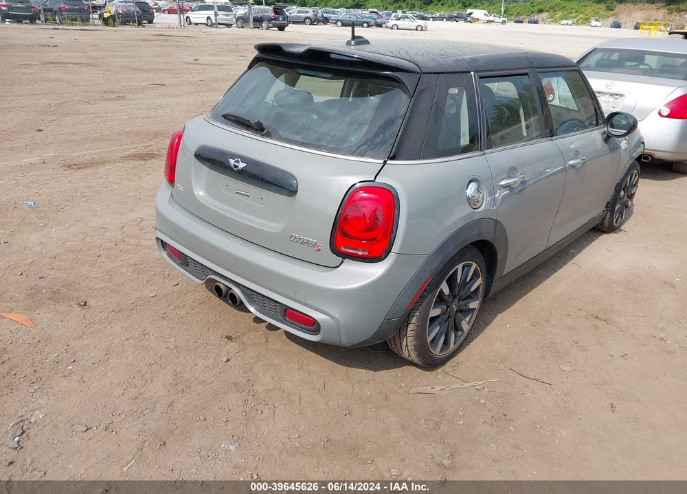 2016 MINI HARDTOP COOPER S VIN: WMWXU3C59G2B63188