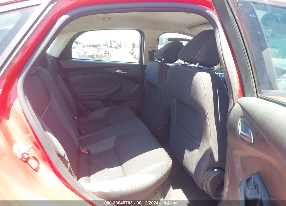 2014 FORD FOCUS SE VIN: 1FADP3F26EL271874