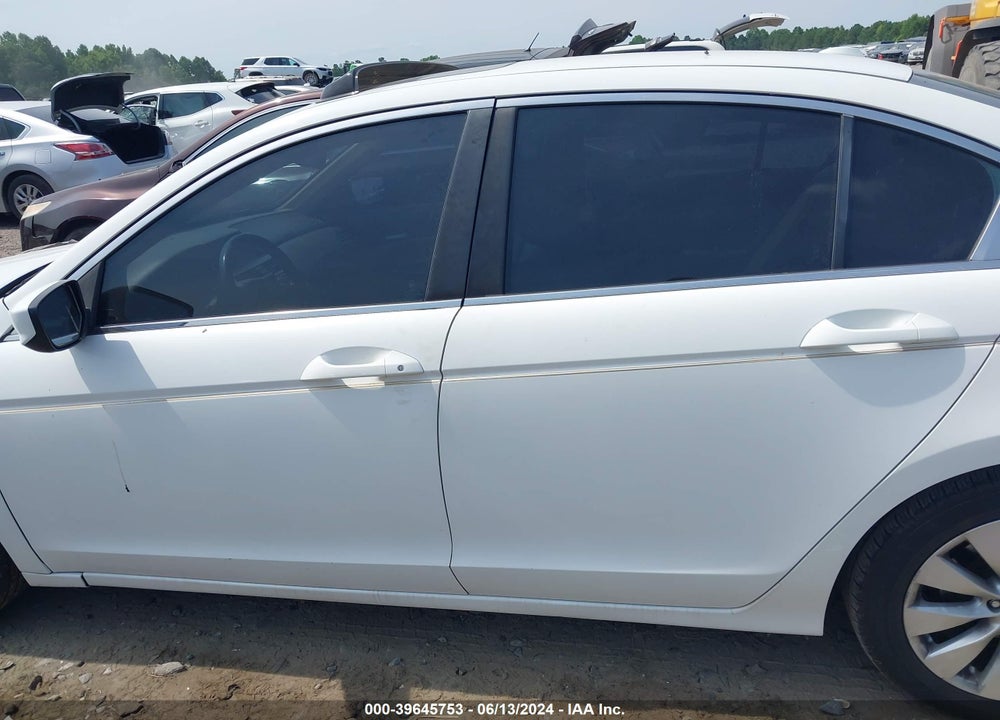 2010 HONDA ACCORD 2.4 EX-L VIN: 1HGCP2F83AA131759