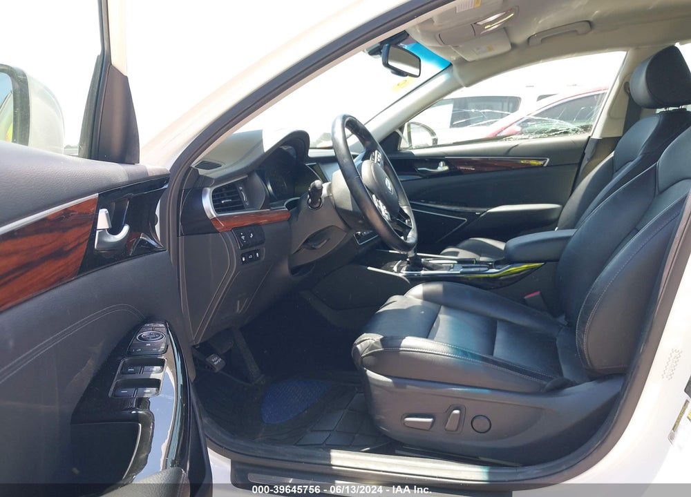 2019 KIA CADENZA PREMIUM VIN: KNALB4J16K5171764