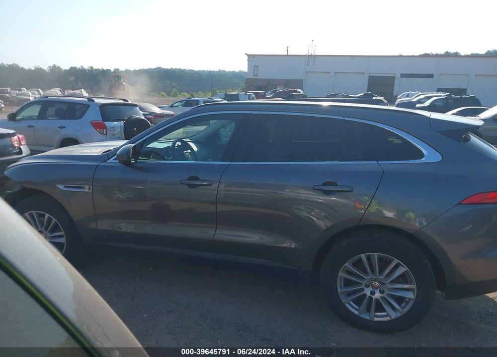 2017 JAGUAR F-PACE 35T PRESTIGE VIN: SADCK2BV3HA895456