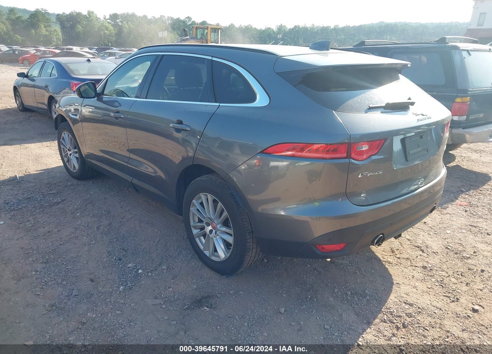 2017 JAGUAR F-PACE 35T PRESTIGE VIN: SADCK2BV3HA895456