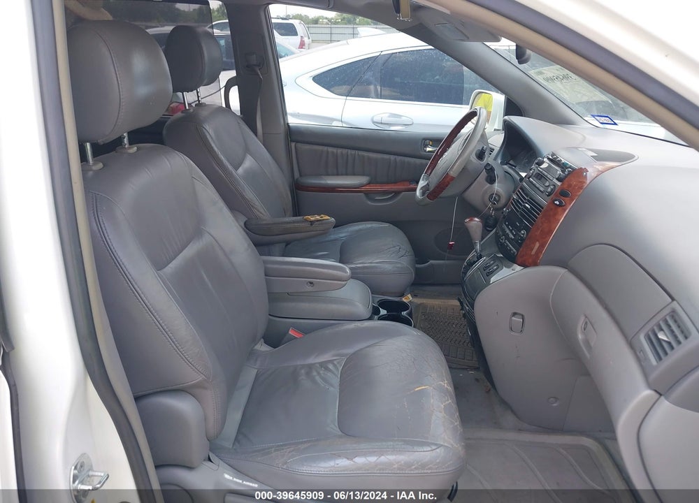 2004 TOYOTA SIENNA XLE LIMITED VIN: 5TDZA22C34S096605