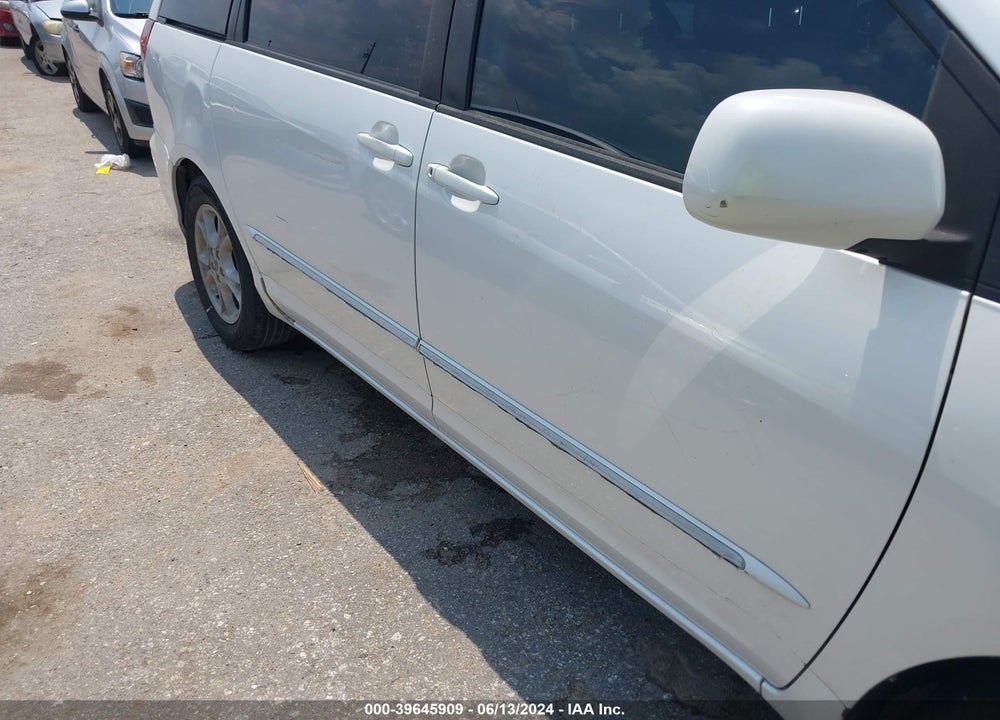 2004 TOYOTA SIENNA XLE LIMITED VIN: 5TDZA22C34S096605