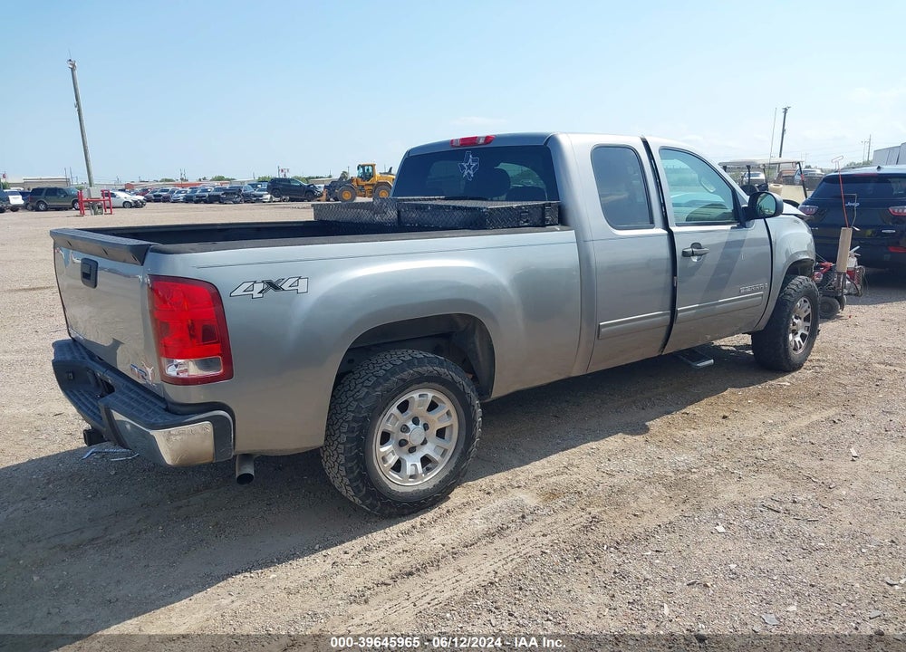 2008 GMC SIERRA 1500 SLE2 VIN: 2GTEK19J481303803