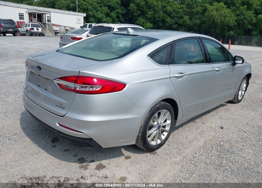 2019 FORD FUSION HYBRID SE VIN: 3FA6P0LUXKR263397