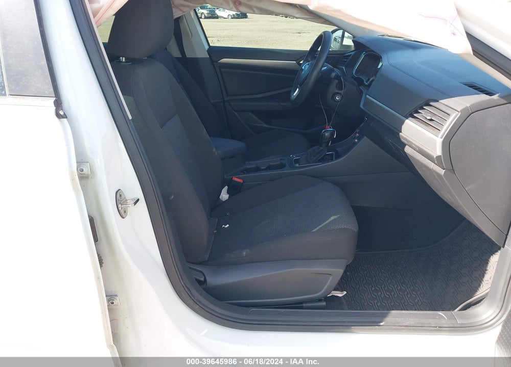 2019 VOLKSWAGEN JETTA 1.4T R-LINE/1.4T S/1.4T SE VIN: 3VWCB7BU5KM269267