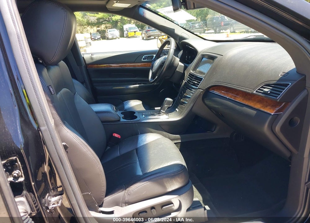 2017 LINCOLN MKT LIVERY VIN: 2LMHJ5NK5HBL00375