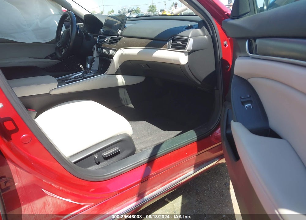 2018 HONDA ACCORD TOURING VIN: 1HGCV1F9XJA050122