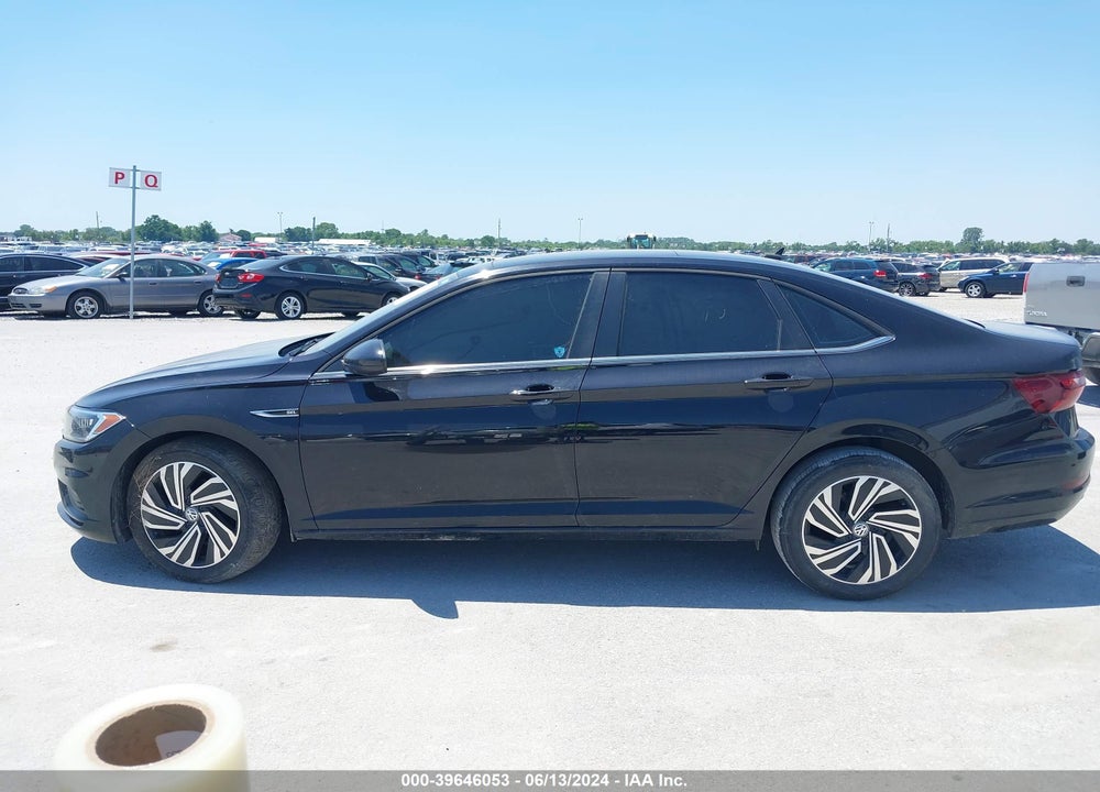 2020 VOLKSWAGEN JETTA 1.4T SEL VIN: 3VWE57BU2LM077600