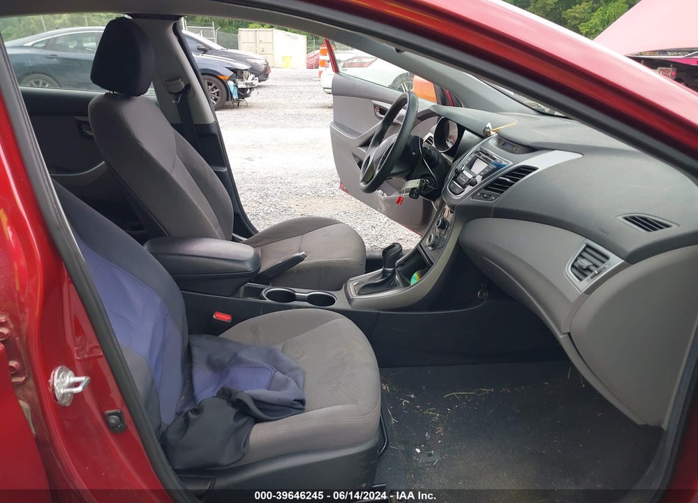 2014 HYUNDAI ELANTRA SE VIN: 5NPDH4AE1EH481625