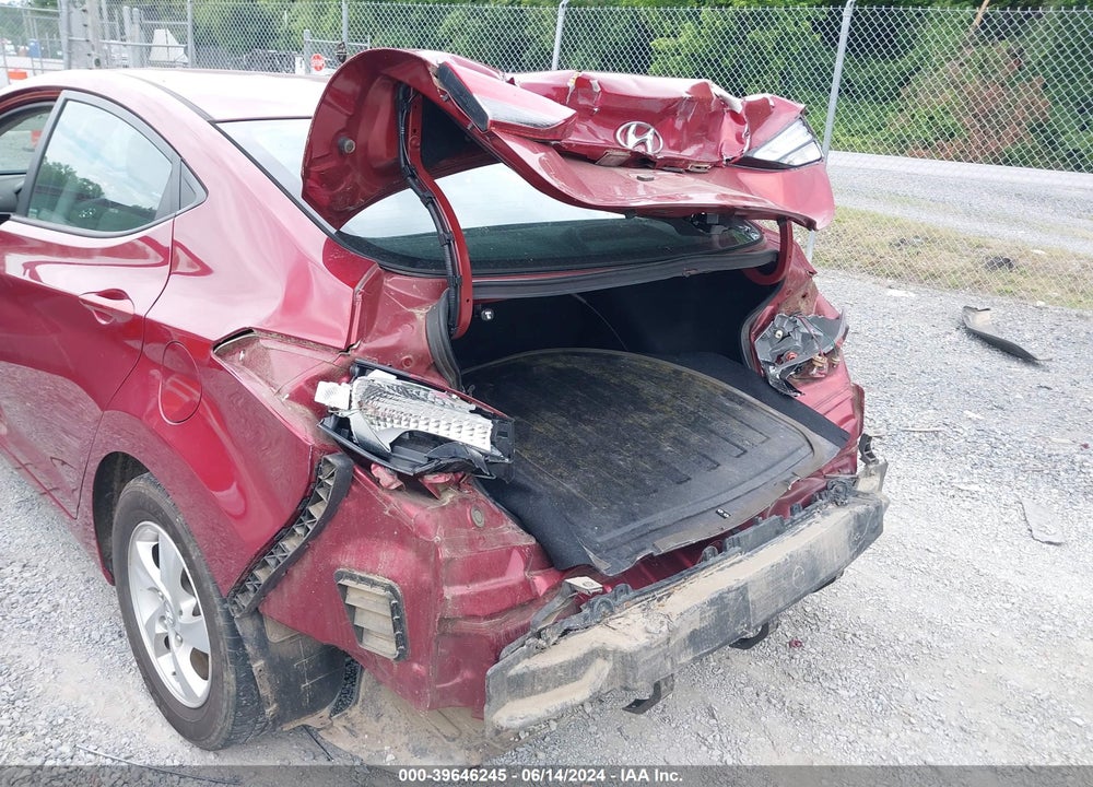 2014 HYUNDAI ELANTRA SE VIN: 5NPDH4AE1EH481625