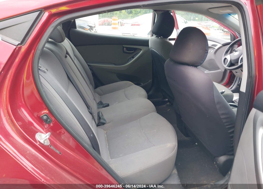 2014 HYUNDAI ELANTRA SE VIN: 5NPDH4AE1EH481625