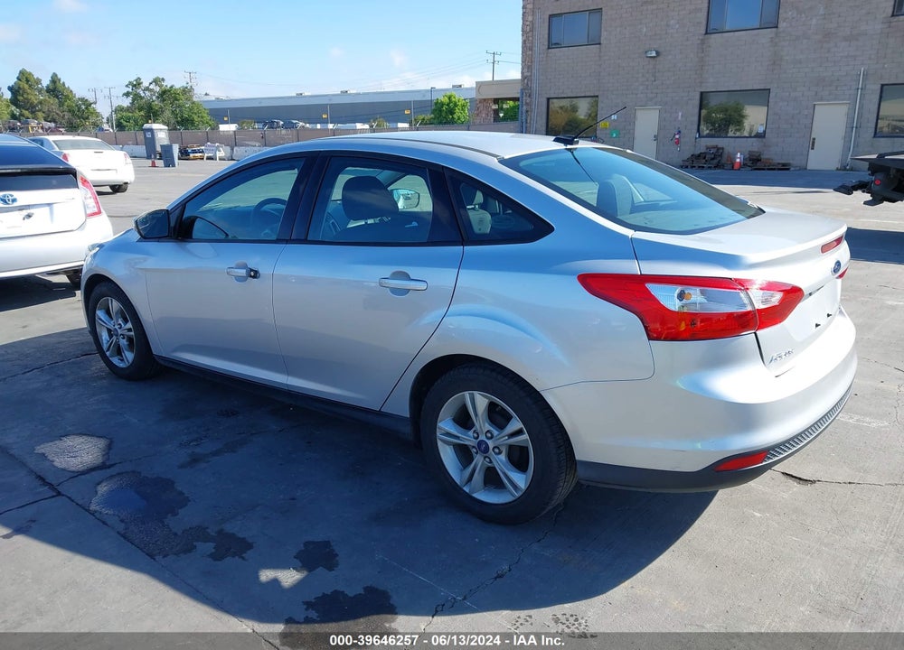 2014 FORD FOCUS SE VIN: 1FADP3F27EL123572