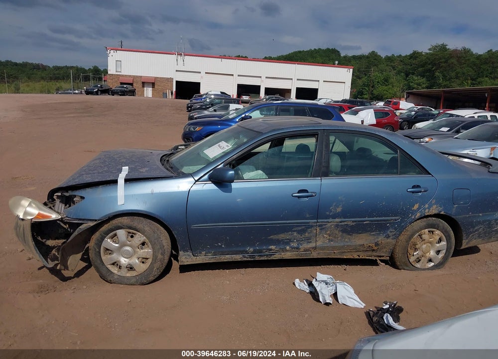 2002 TOYOTA CAMRY LE V6 VIN: 4T1BF30K62U518714