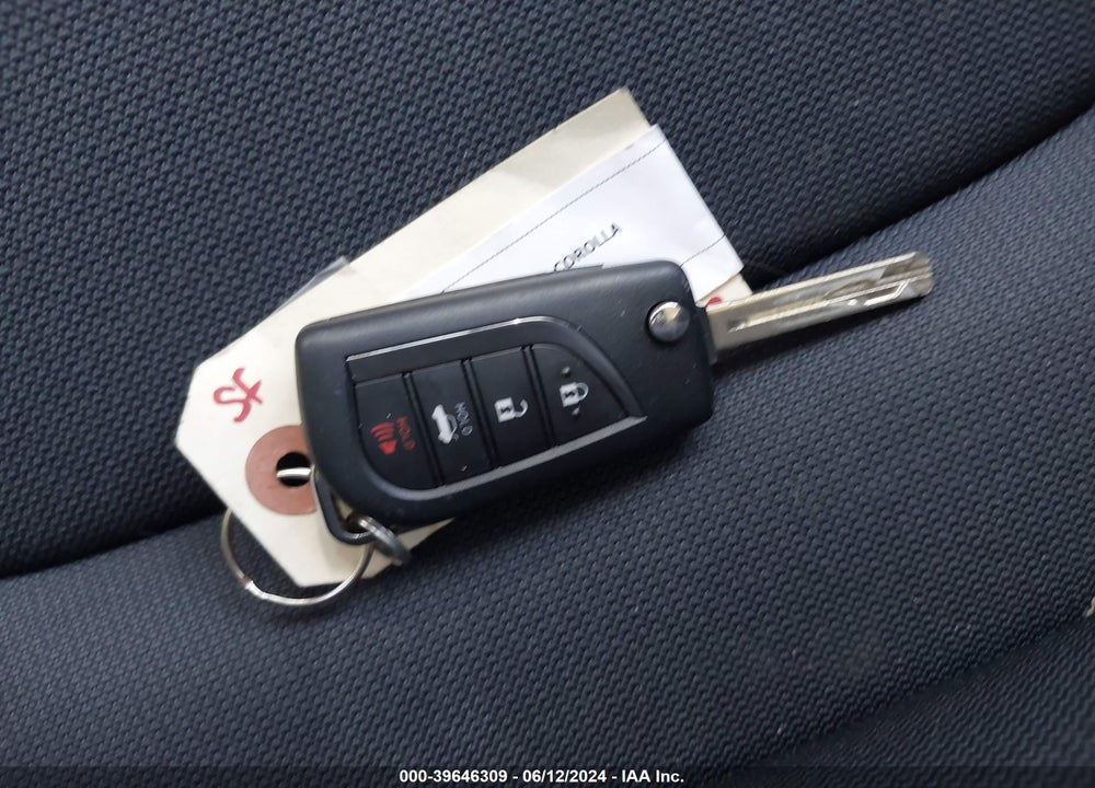2022 TOYOTA COROLLA LE VIN: 5YFEPMAE1NP318256