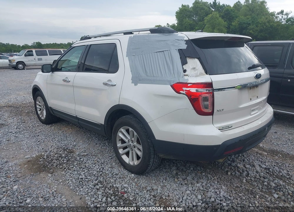 2015 FORD EXPLORER XLT VIN: 1FM5K7D85FGA99838