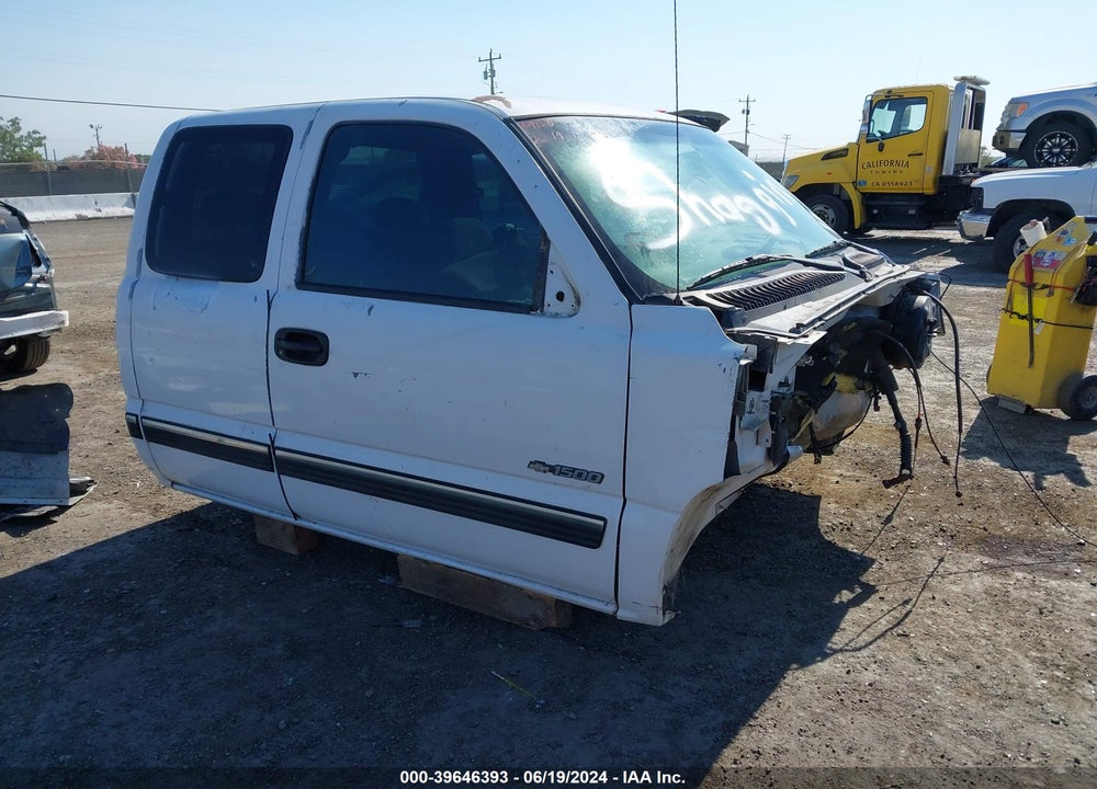2002 CHEVROLET SILVERADO 1500 LS VIN: 2GCEC19V521425979
