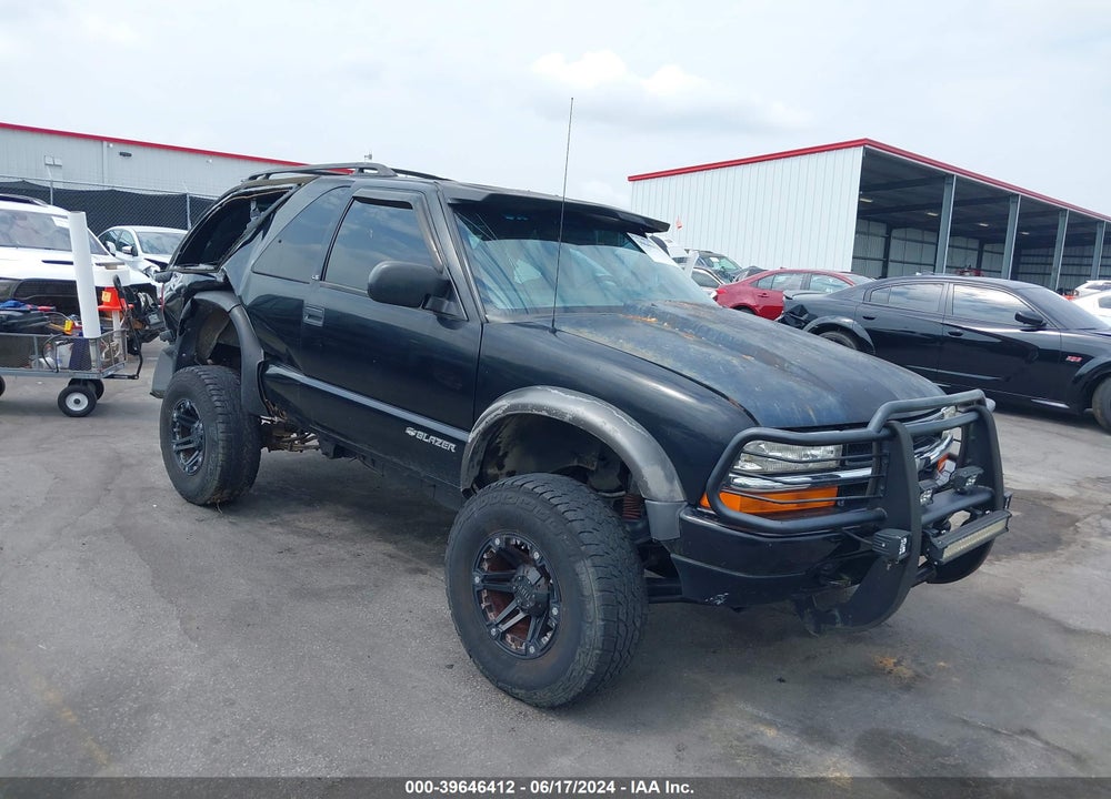 2000 CHEVROLET BLAZER LS VIN: 1GNCT18W4YK159212