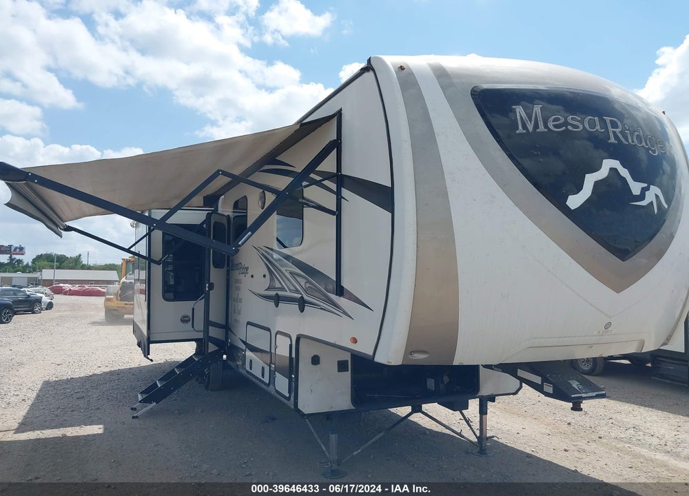 2018 HIGHLAND RIDGE MESA RIDGE 348RLS VIN: 58TCH0BT3J3FD3063