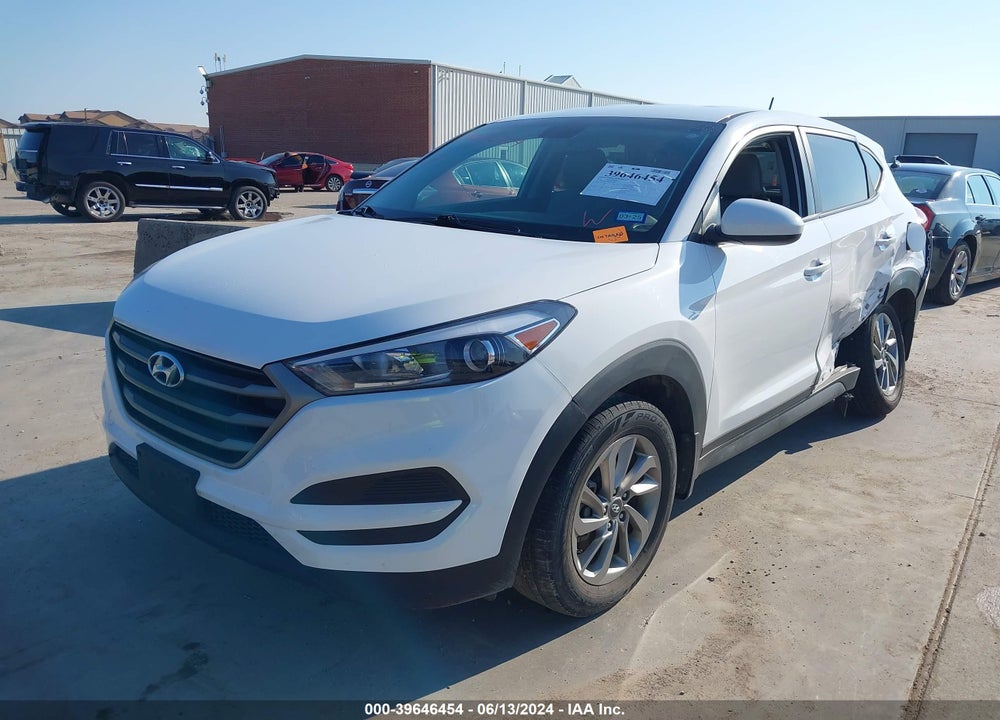 2016 HYUNDAI TUCSON SE VIN: KM8J23A4XGU164985