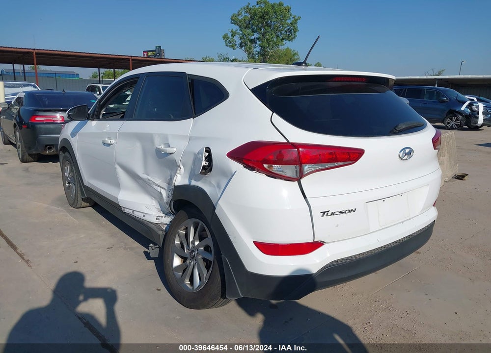 2016 HYUNDAI TUCSON SE VIN: KM8J23A4XGU164985