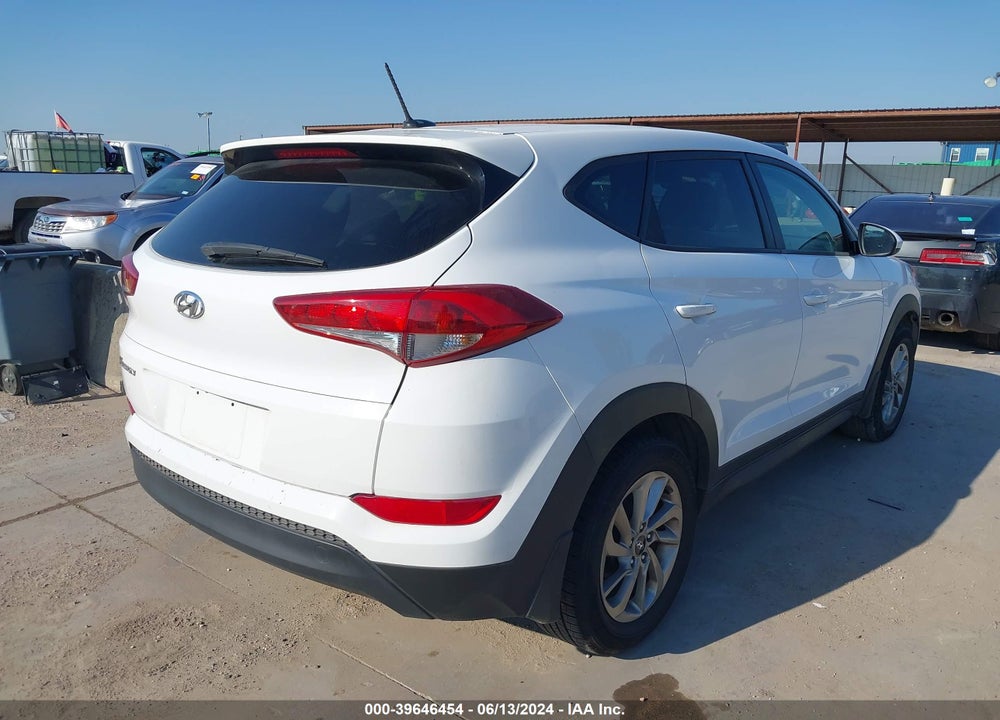 2016 HYUNDAI TUCSON SE VIN: KM8J23A4XGU164985