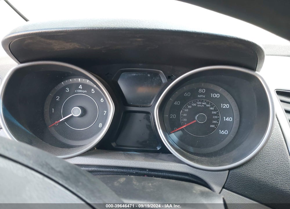 2016 HYUNDAI ELANTRA SE VIN: 5NPDH4AE2GH666687
