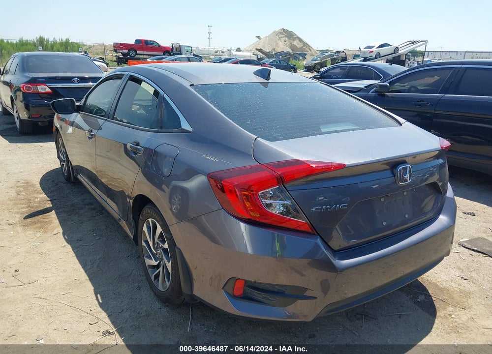2018 HONDA CIVIC EX VIN: 2HGFC2F72JH539185