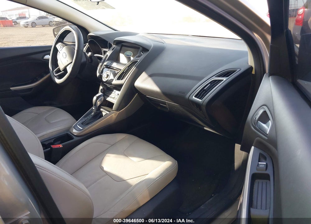 2016 FORD FOCUS TITANIUM VIN: 1FADP3N26GL345864