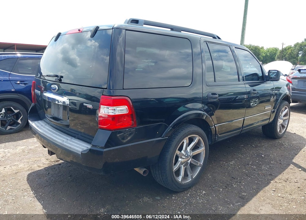 2008 FORD EXPEDITION XLT VIN: 1FMFU16598LA82839