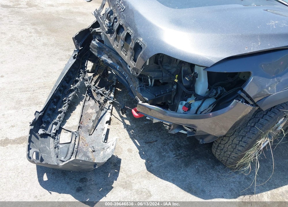 2019 JEEP CHEROKEE TRAILHAWK 4X4 VIN: 1C4PJMBX2KD298348