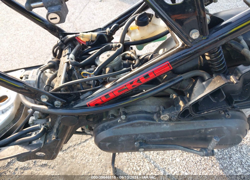 2015 HONDA NPS50 VIN: JH2AF5810FK304723
