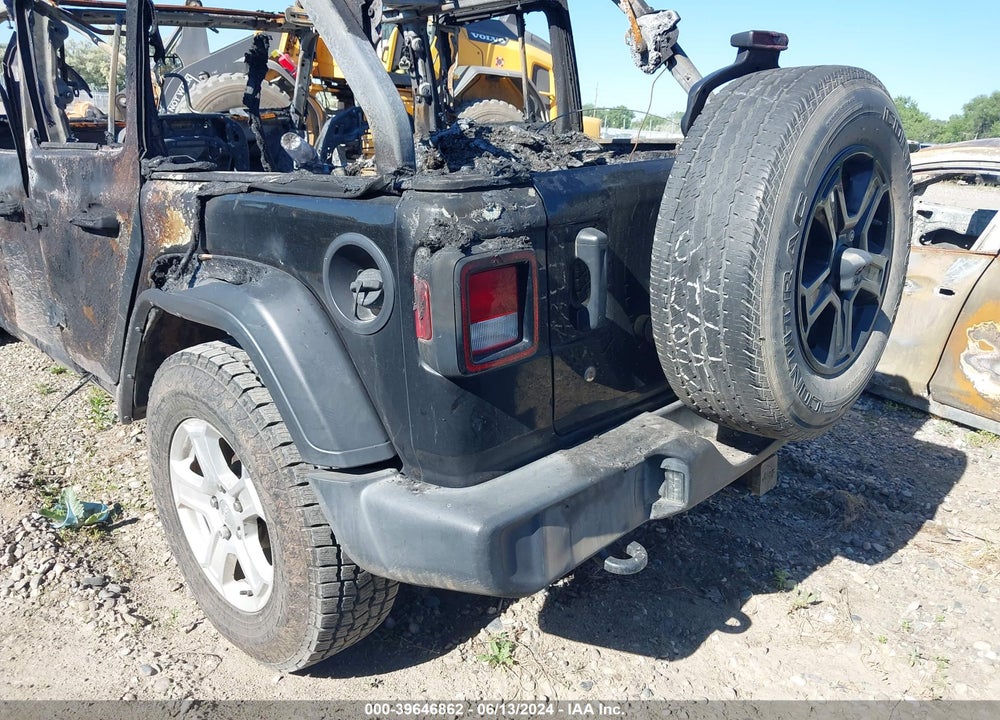 2018 JEEP WRANGLER UNLIMITED VIN: 1C4HJXDG3JW153003